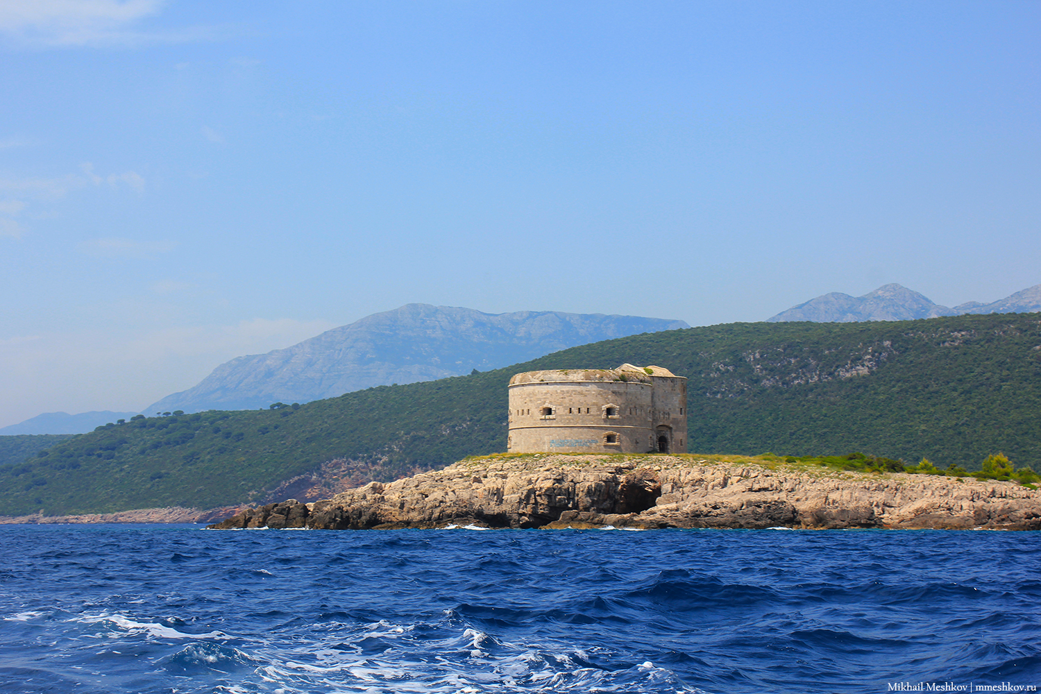 Остров Мамула, черногорский форт Баярд